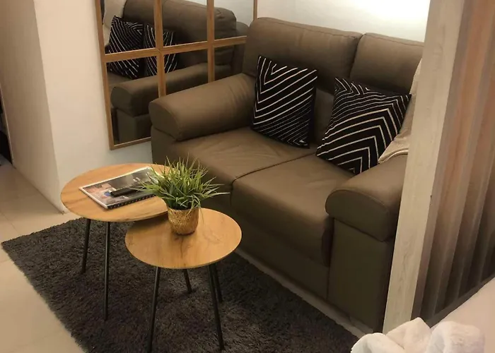 Modern Aesthetic At Mplace Near Tomas Morato * Manila